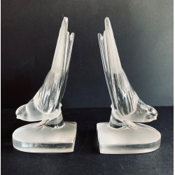 Pair of “Swallow” bookends Lalique France