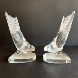 Pair of “Swallow” bookends Lalique France