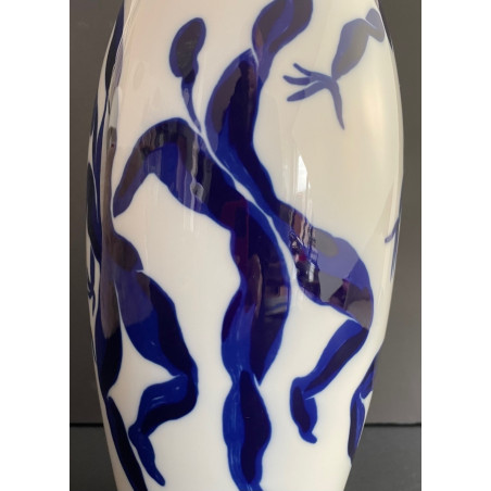 Vase "Bacchanale" en porcelaine de limoges par Hervé Van der Straeten pour Bernardaud