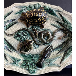 Grand plat en barbotine Art Nouveau dans le goût de  Bernard Palissy