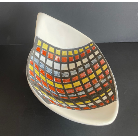 Coupe en faïence par Roger Capron à Vallauris
