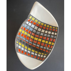 Coupe en faïence par Roger Capron à Vallauris