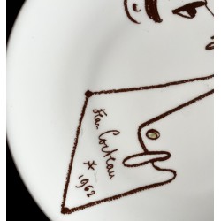 Assiette en porcelaine de Limoges dessin de Jean Cocteau