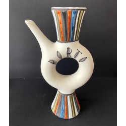 Bouteille "Porto" en faïence par Roger Capron à Vallauris