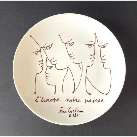 Assiette en porcelaine de Limoges dessin de Jean Cocteau