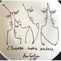 Assiette en porcelaine de Limoges dessin de Jean Cocteau