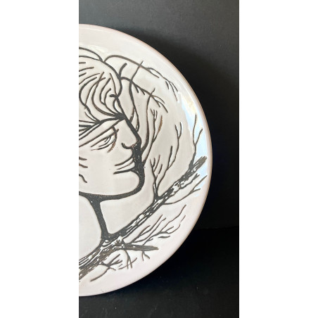 Assiette en faïence "Visage Arbre" par Jean Marais Vallauris