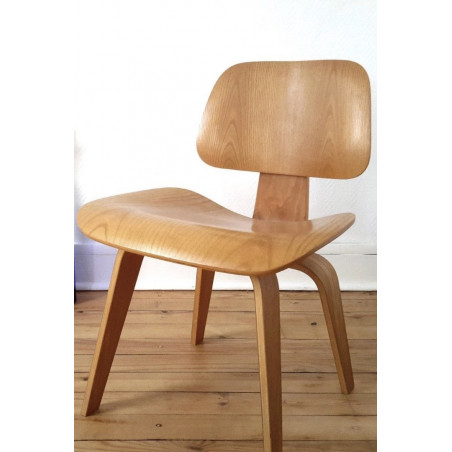 Chaise DCW Eames édition ancienne Herman MIller
