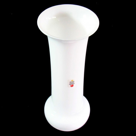 Vase "Trompette" en opaline blanche signé Holmegaard