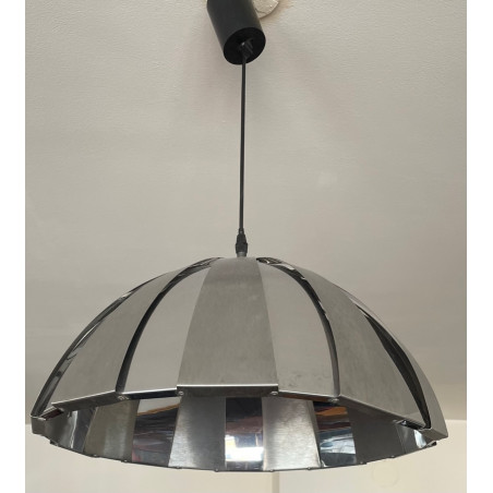 Suspension design années 70 chrome et aluminium