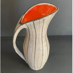 Elegant ceramic pitcher by Alain Maunier in Vallauris